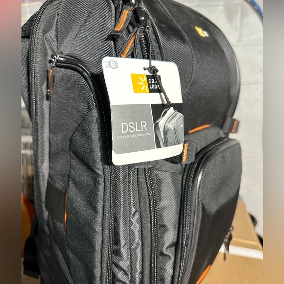 Case Logic Black and Orange DSLR Camera Sling Bag - Picture 1 of 5